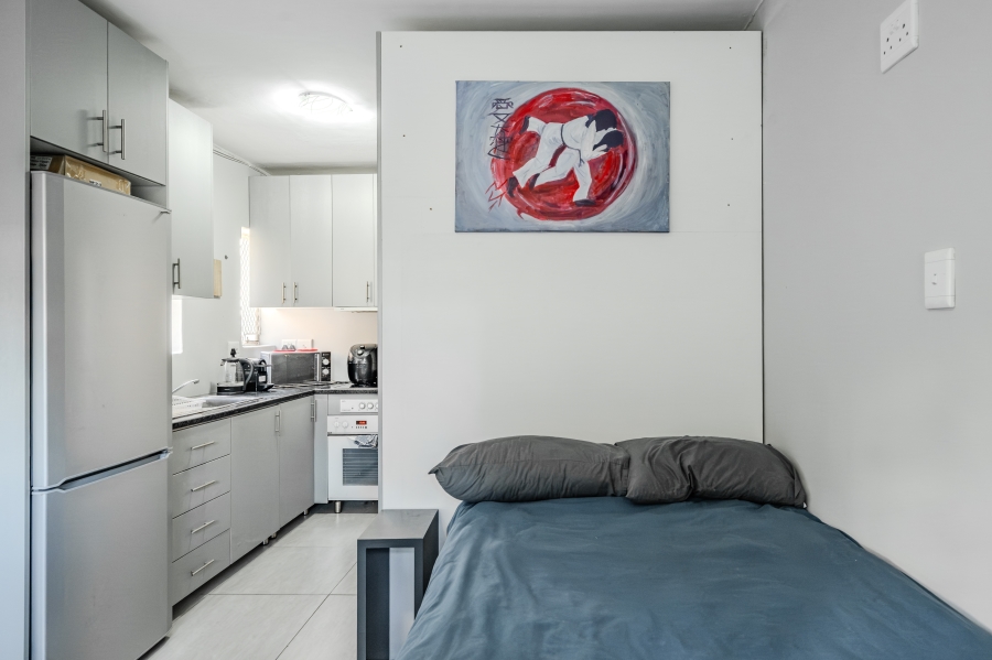 1 Bedroom Property for Sale in Three Anchor Bay Western Cape